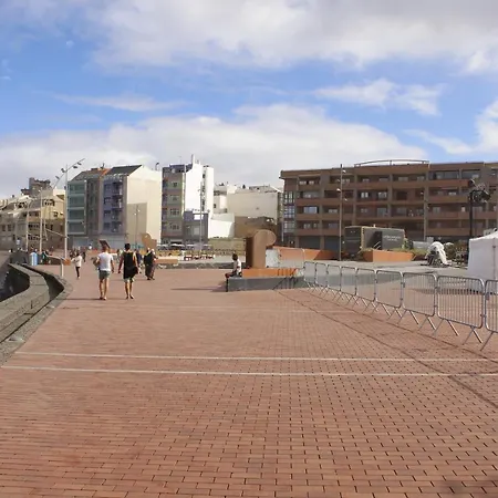 Playa De Canteras-mirador 公寓 *